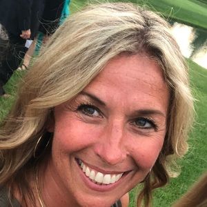 Meet your Posher, Connie